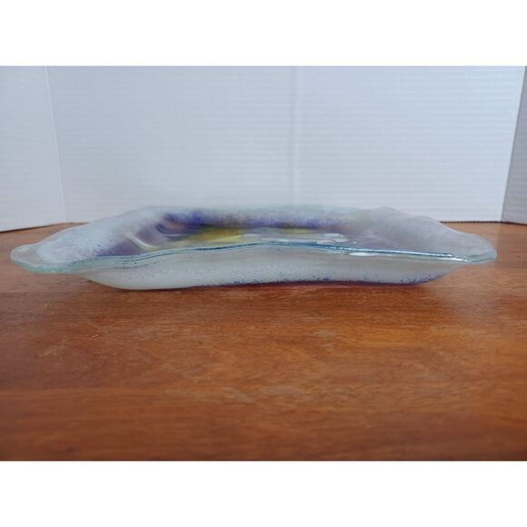 Gilah Omaha Nebraska Hints of Purple and Yellow Fused Glass Show Plate - Picture 10 of 10